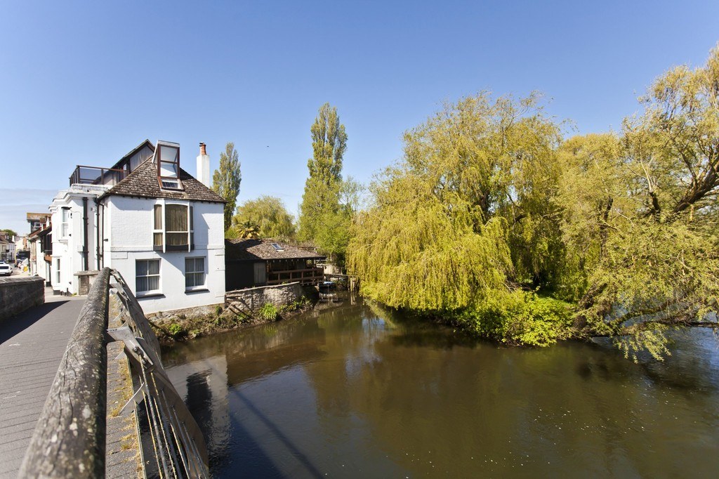 Christchurch Waterside Properties