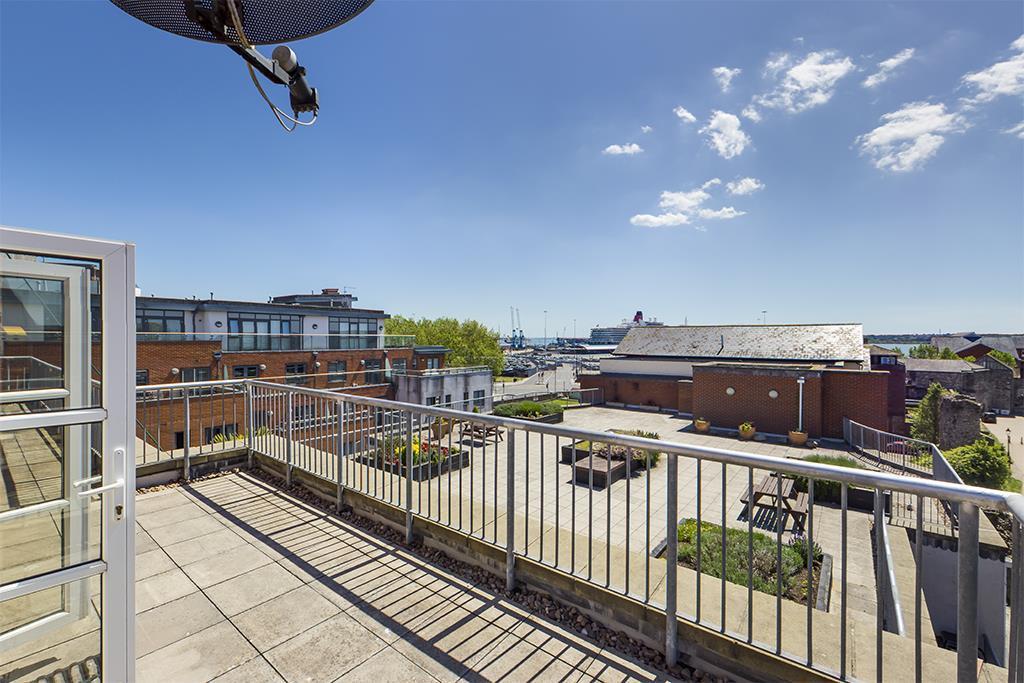 City Court 15 Lower Canal Walk, Southampton, Hampshire SOLET99232754