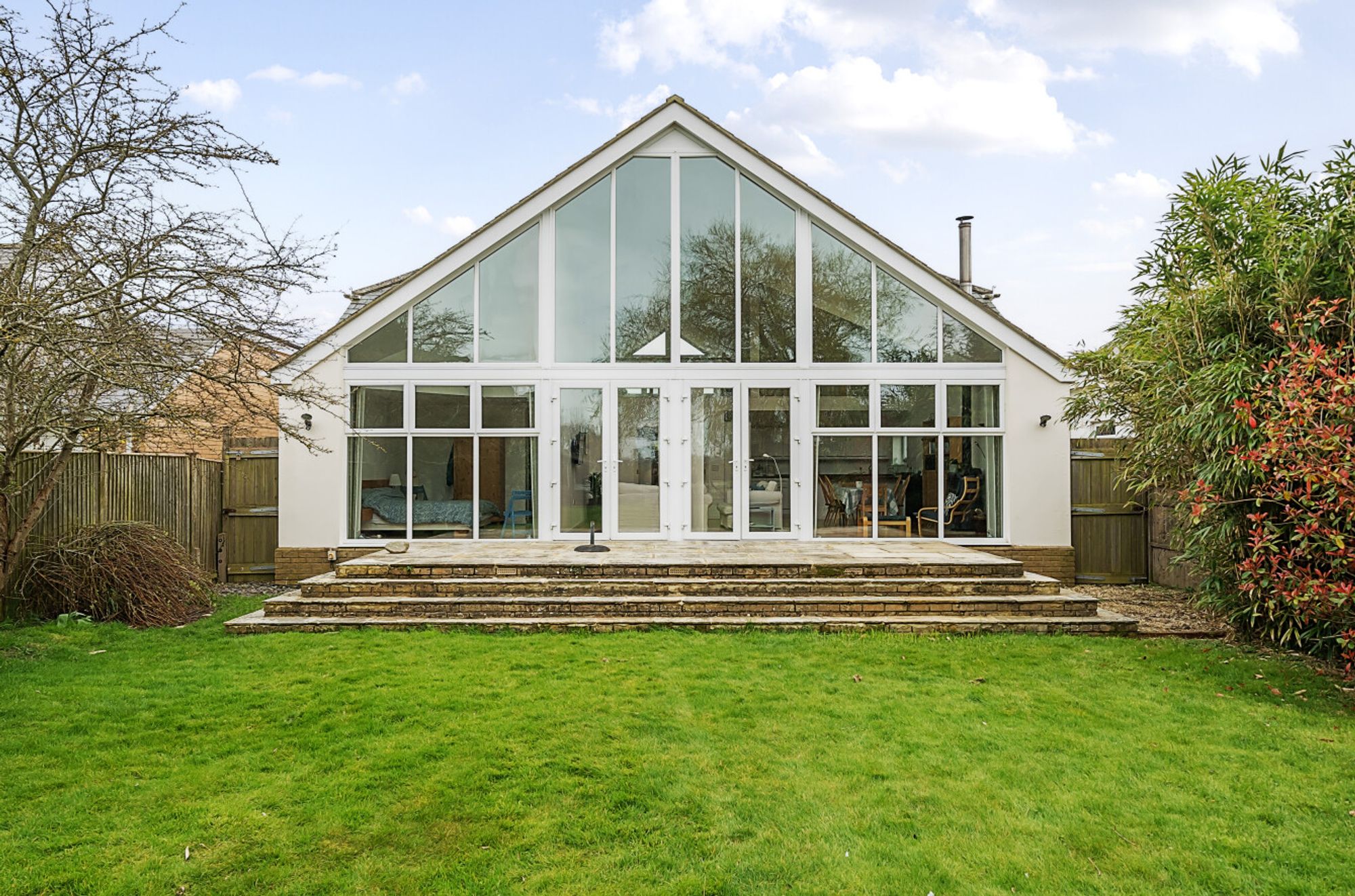 Park Lane, Selsey, PO20 Waterside Properties